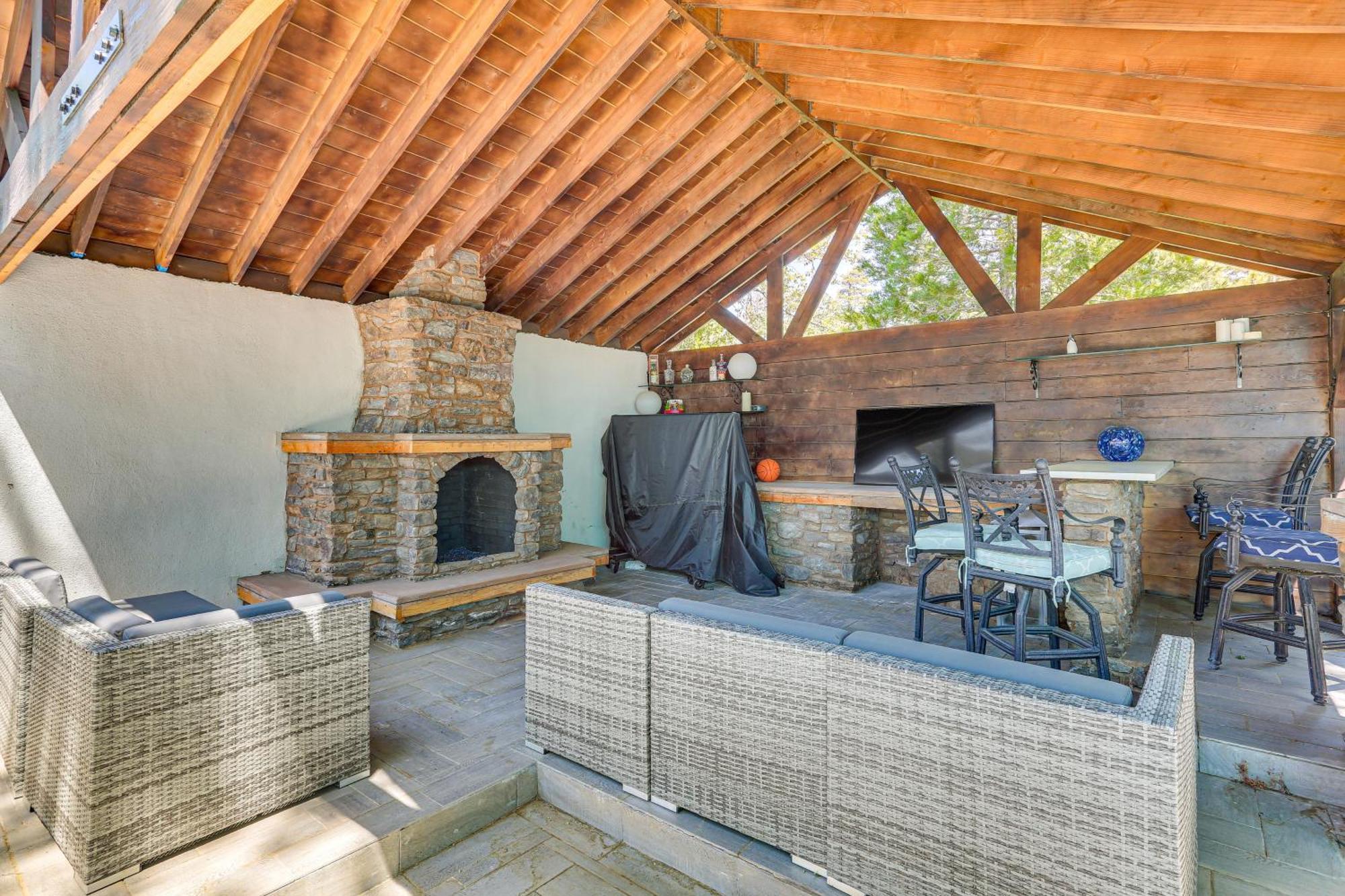 Lake Arrowhead Cabin With Hot Tub And Mountain Views! Exteriör bild